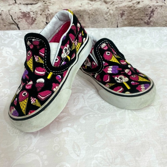Vans Off-The-Wall Shoes Girls 4 Ice Cream Confection Print slip on Canva… - Picture 1 of 5